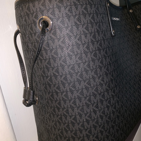 Michael Kors Tote - Picture 3 of 8